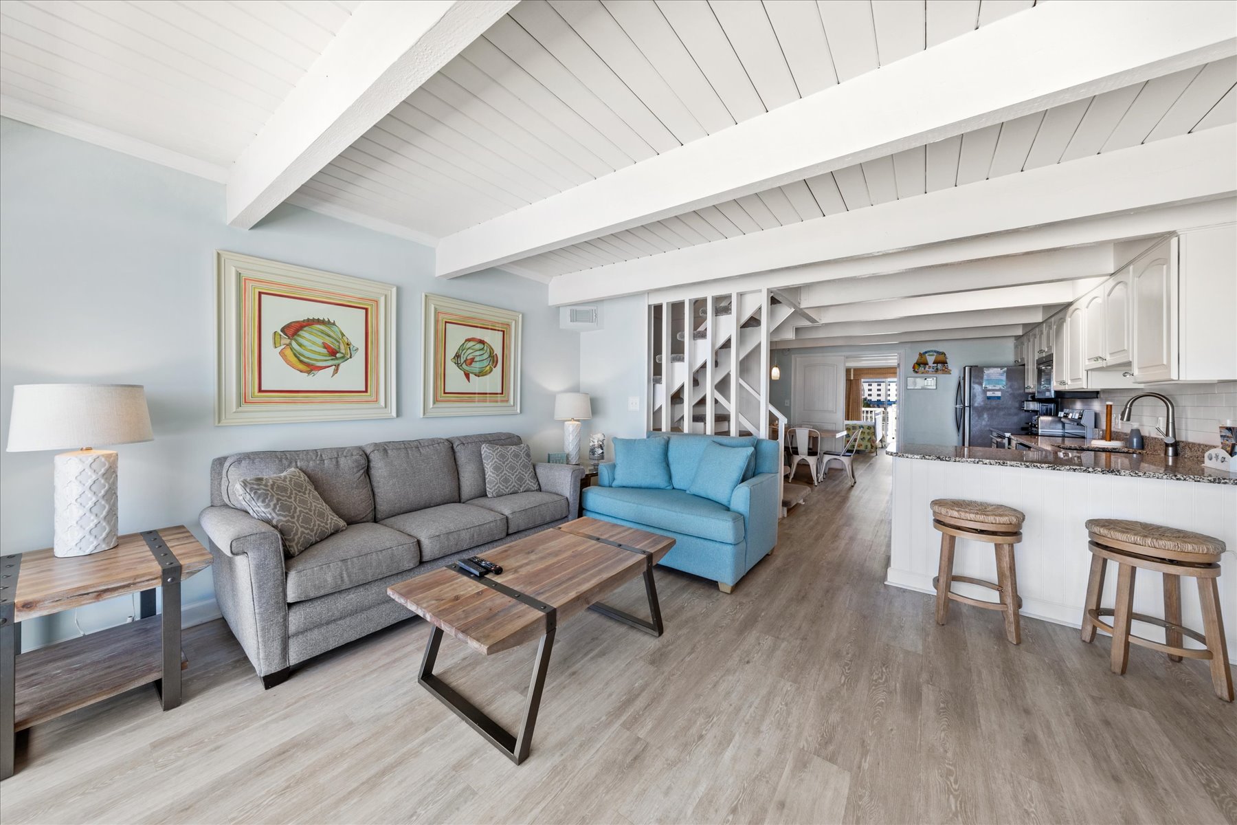 02-4701 Atlantic This breathtaking Condo is tastefully decorated & well appointed.-2