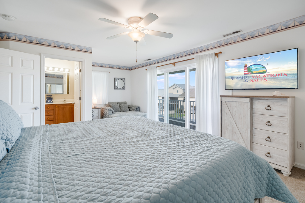 Flat Screen Smart TV and Private Balcony.