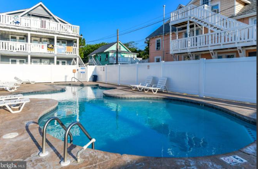 Shared Outdoor Pool