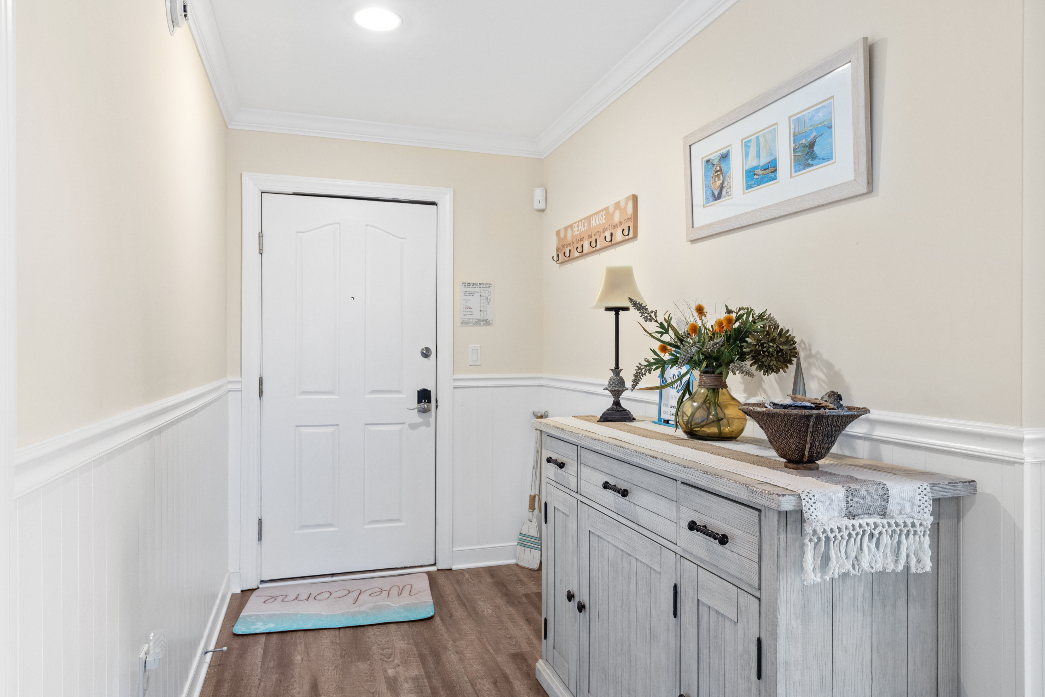 Kick off your flip flops and let the Family Fun Begin!