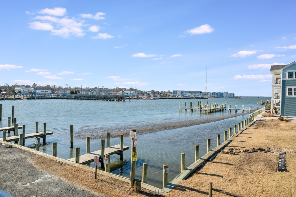 Our pristine waters are great for kayaking, and 1 Kayak is included with your rental!