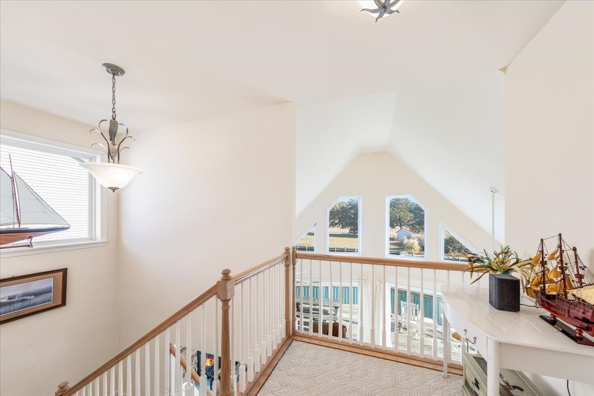 Wander upstairs to find 2 more Bedrooms and a 2nd Full Bath.