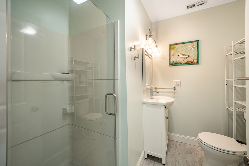 Another View of Full Bath 2.