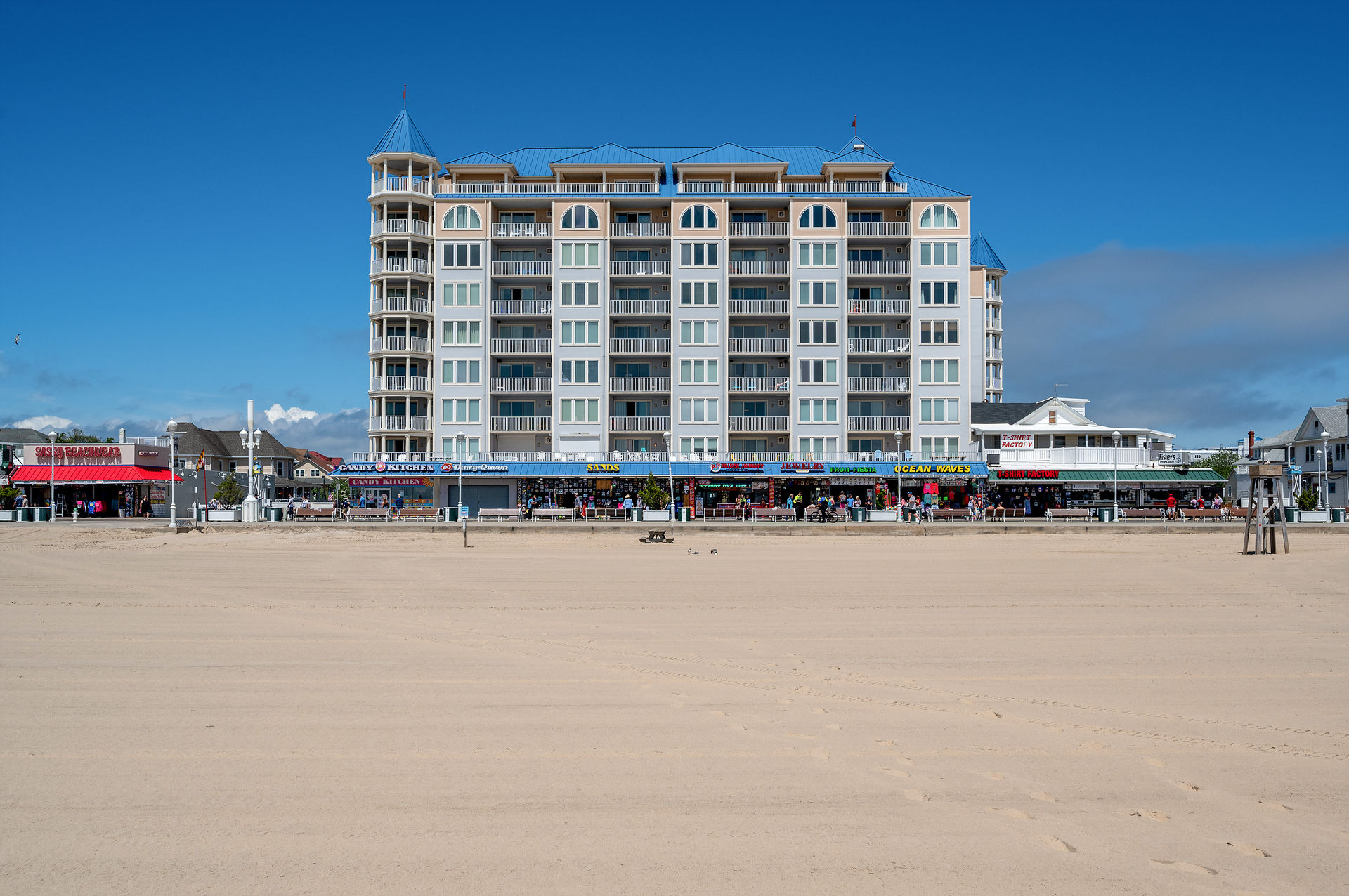 Belmont Towers offers something for everyone in the Family!