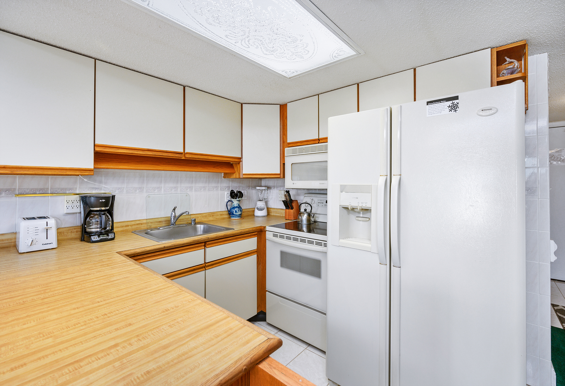 Fully Equip Kitchen with all the amenities of home