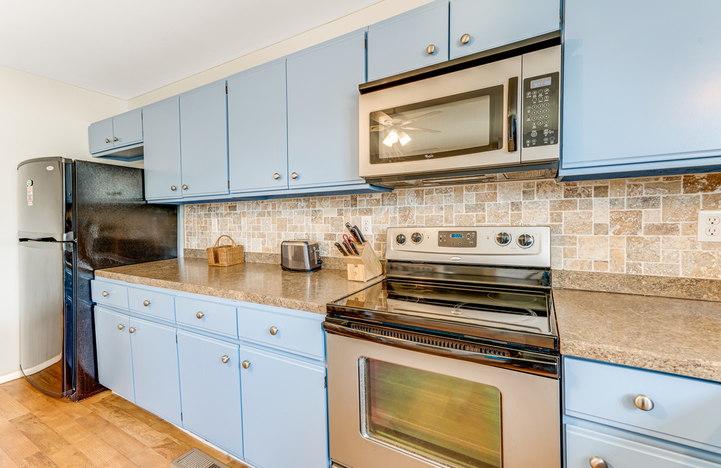 You're also a hop, skip, and jump from many great dining out options!