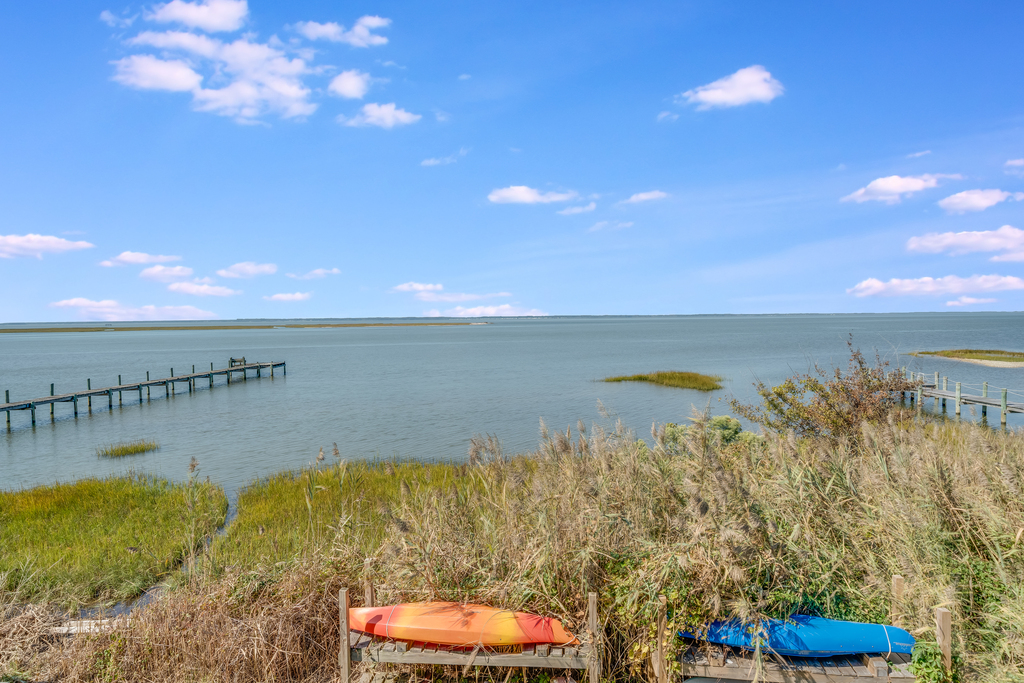 You can access the Bay via the Marsh - there is no Dock.