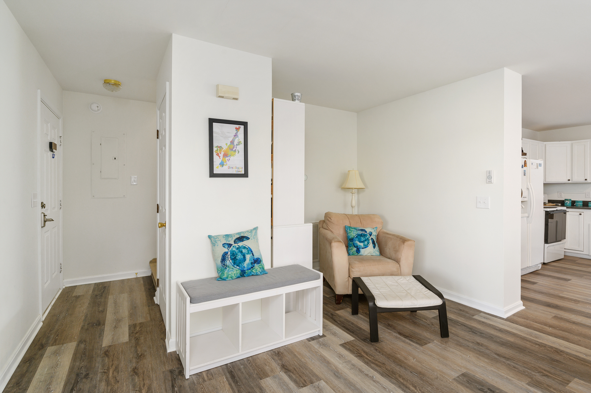 What a great place to curl up with a good book!