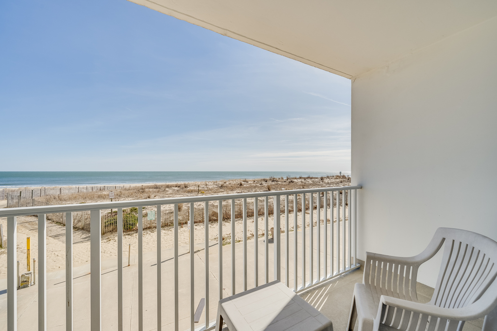 Just imagine your morning coffee with these Views!