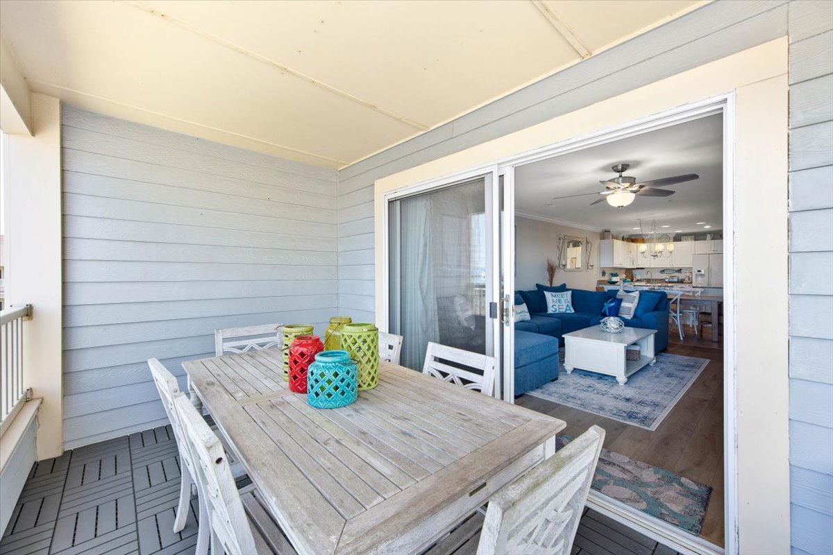 Slip out for your morning breakfast right on your private balcony!