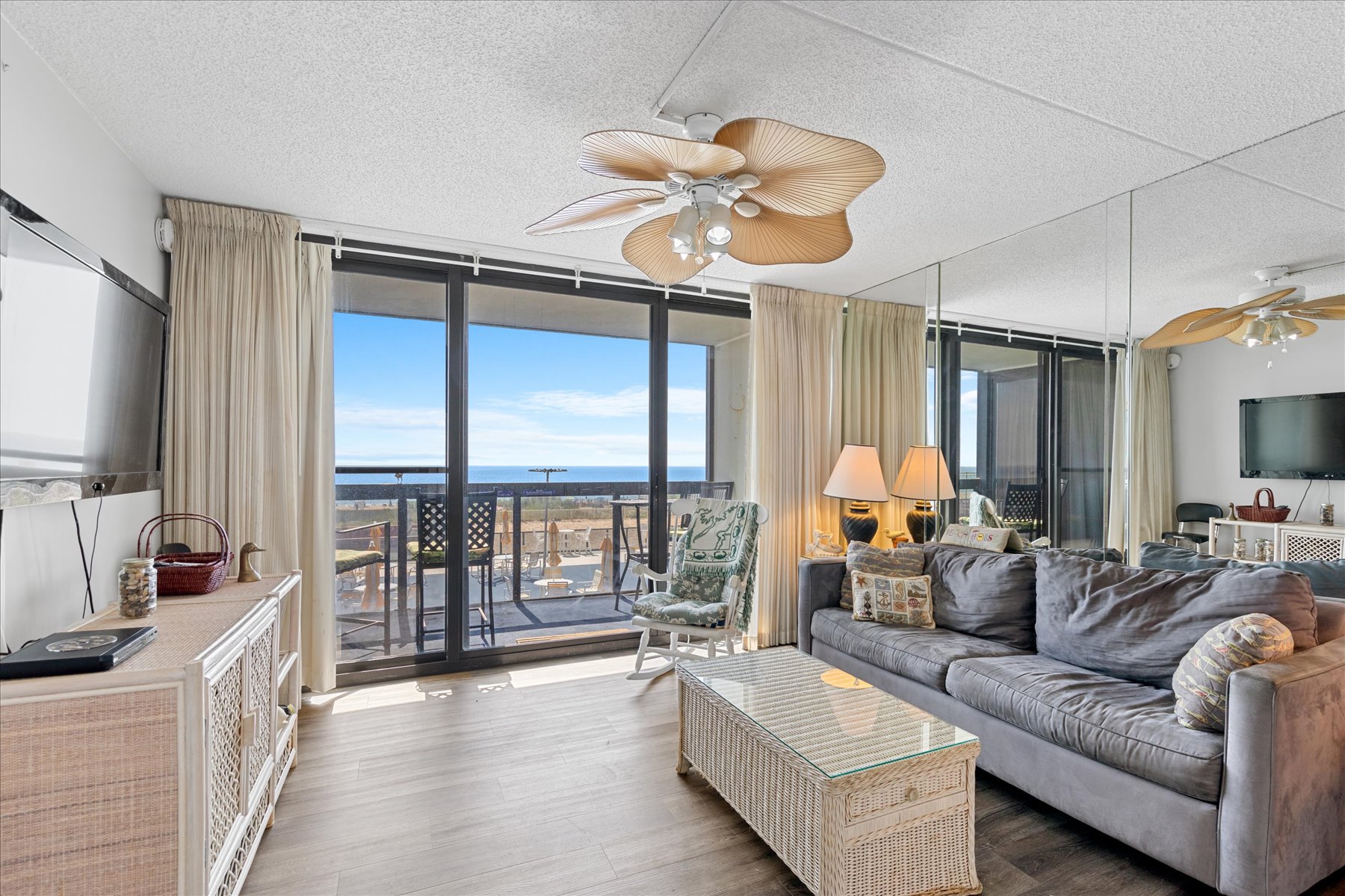 Enjoy the Natural Light that comes in from the Balcony.
