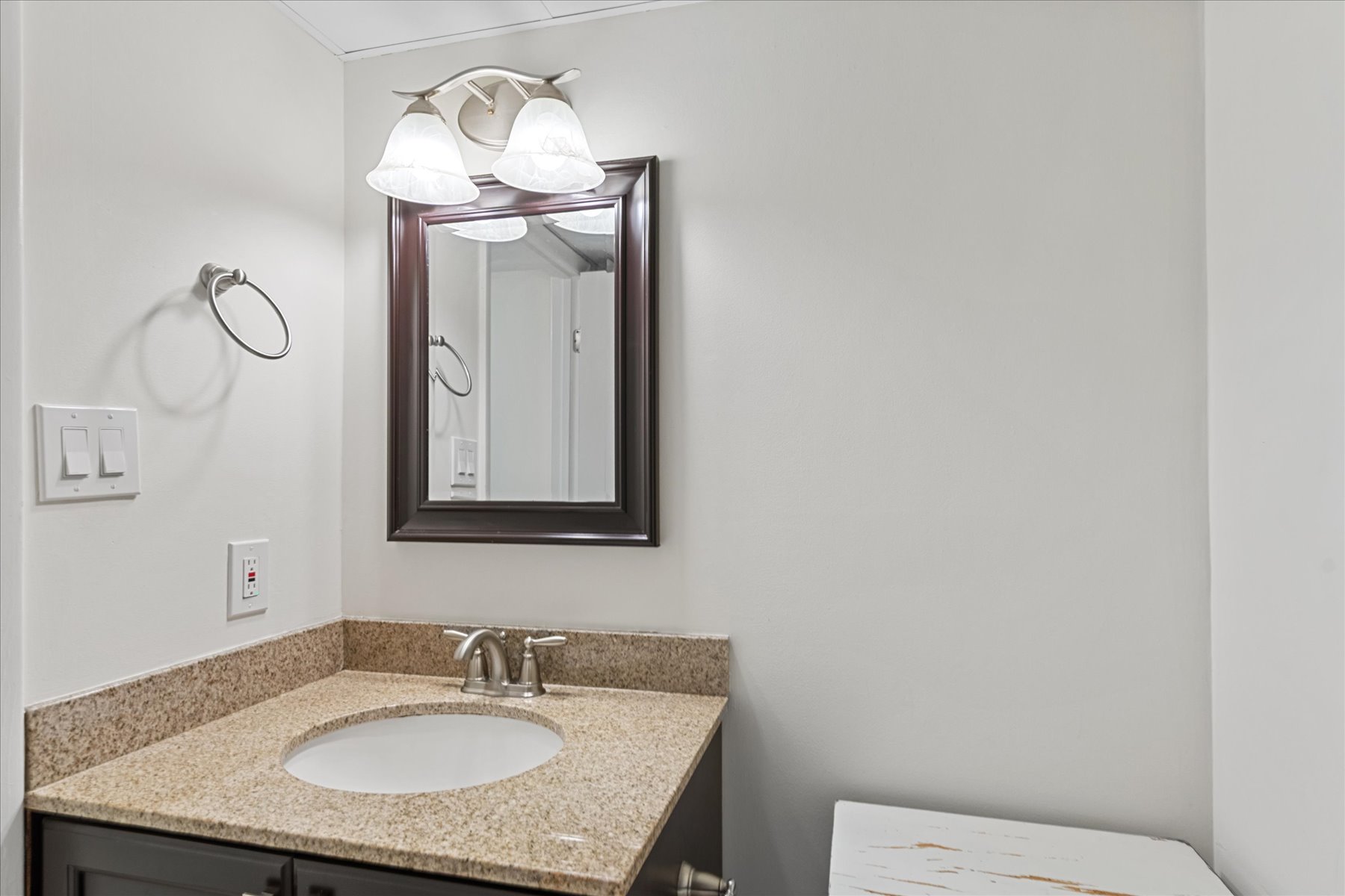 The Second bath is a shared Full.