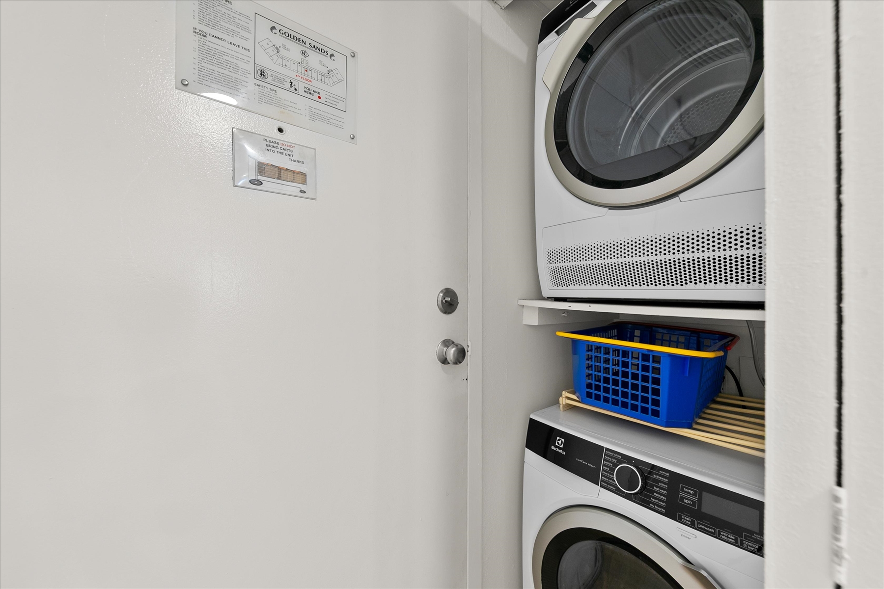 Pack light thanks to your private, hassle-free laundry setup inside the unit.