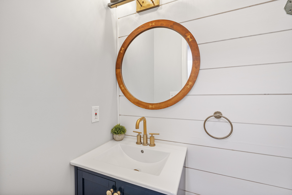 Nautical Half Bath on 1st Floor is super convenient.
