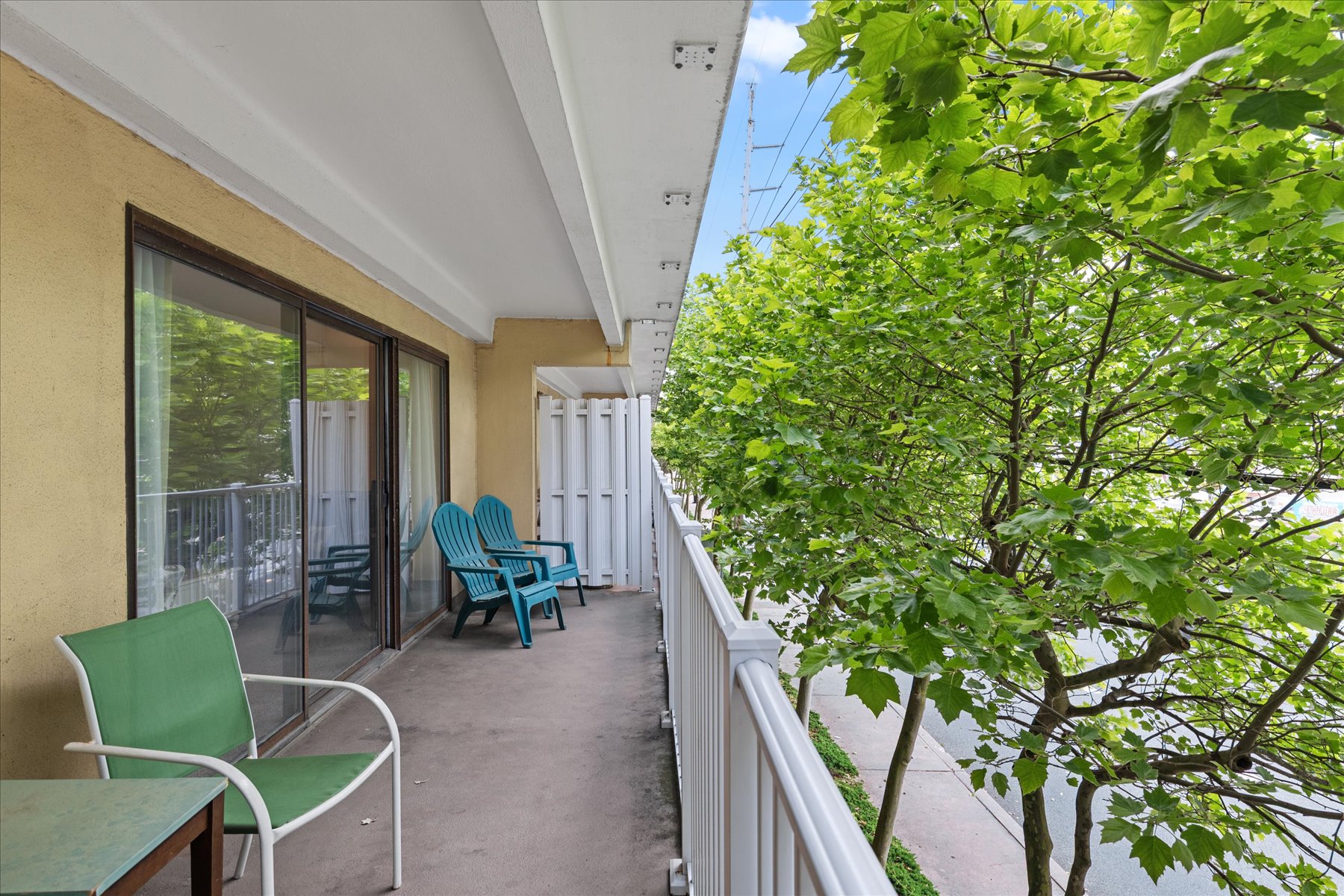 Relax and unwind in this serene home!