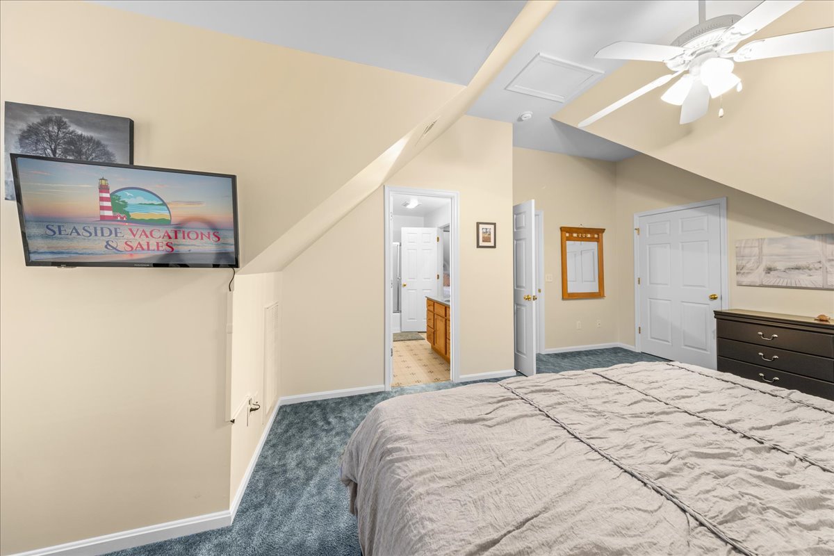 Bedroom 2 also has Flat Screen Smart TV.