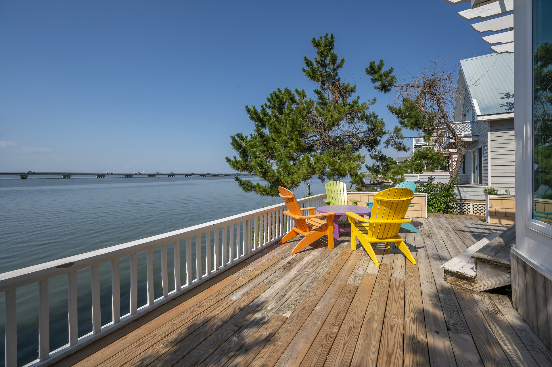 Watch the Watermen harvest our famous Chincoteague Oysters.