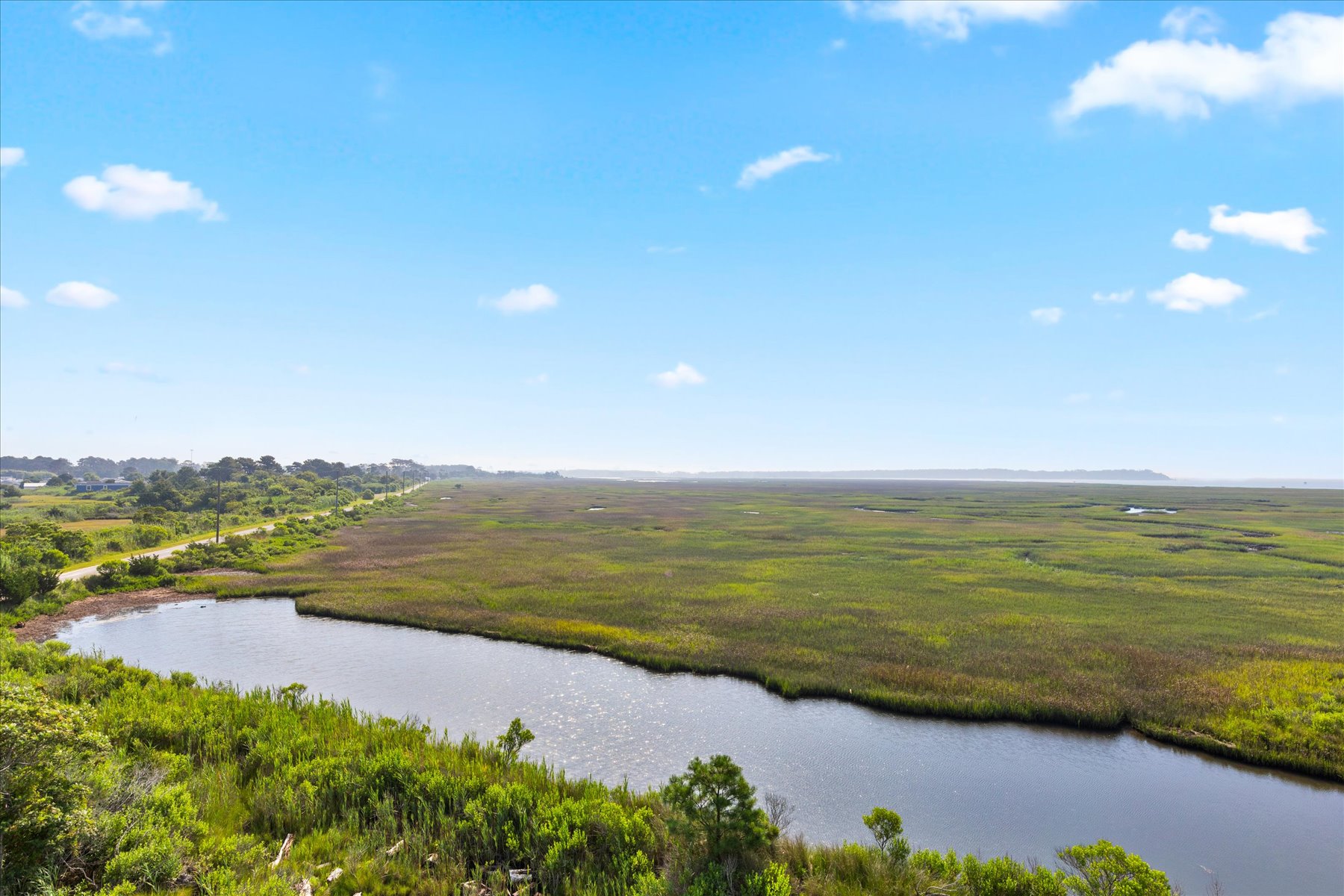 Jaw-dropping Views of the Bay and the Ocean from 3 spectacular levels.