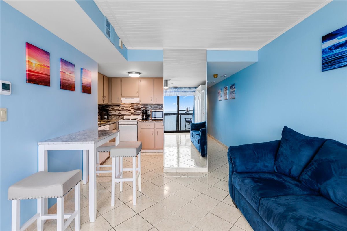 You'll be in Awe of this Bright and Beautiful Studio Home!