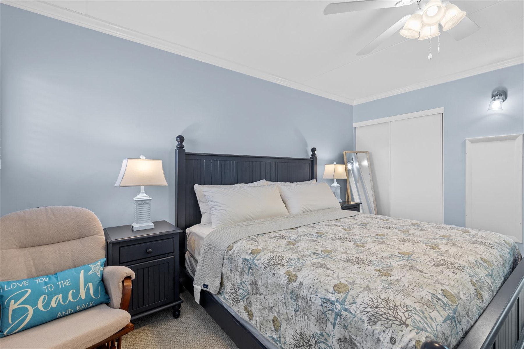 Relax and unwind in the Plush King Bed