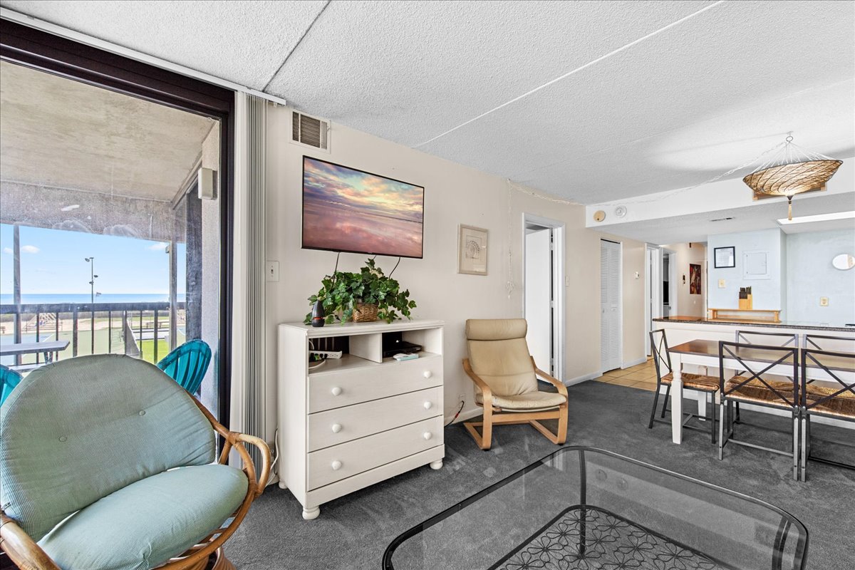 Cool down in the AC while you enjoy the Free Wi-Fi and Flat Screen TV!