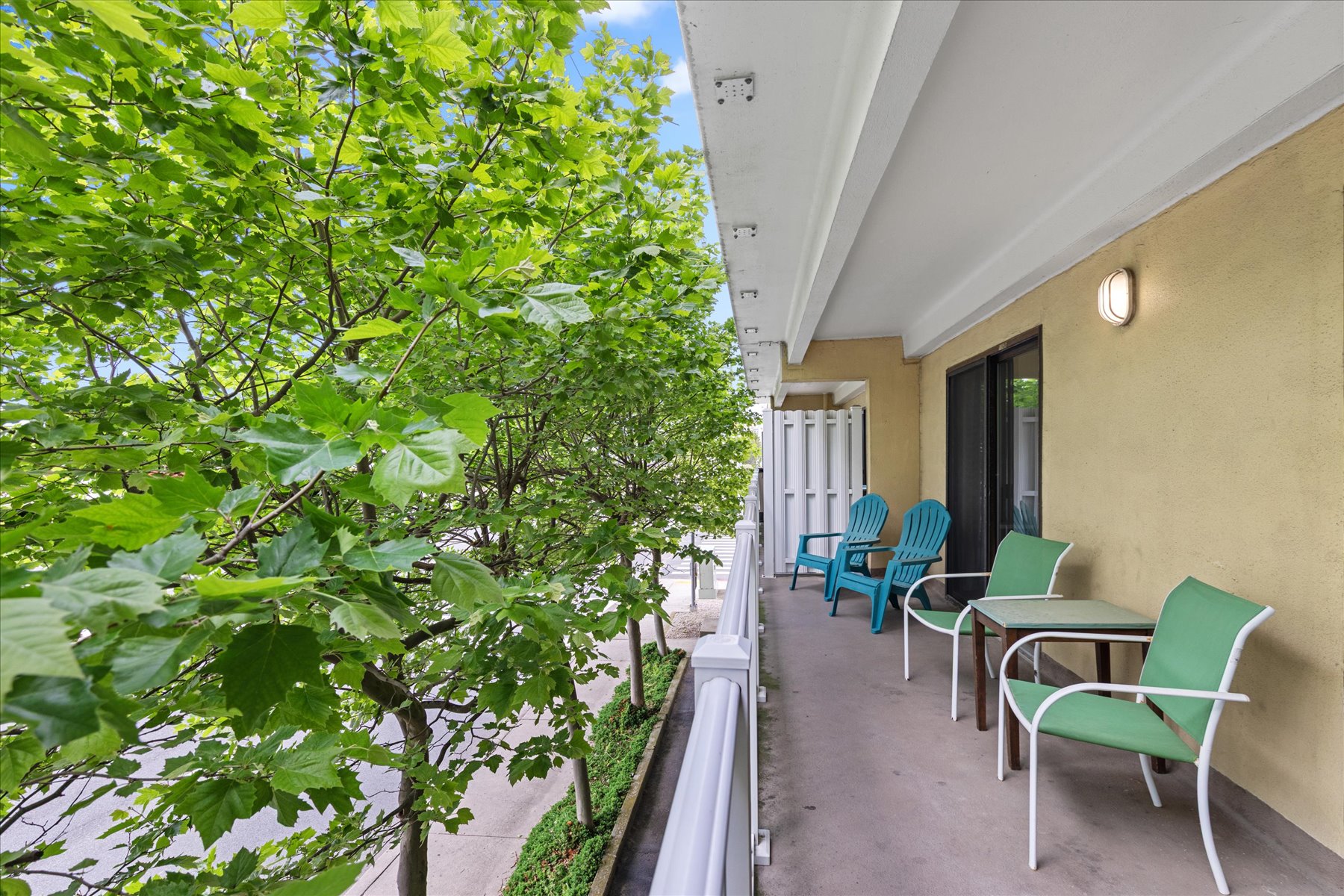 Plenty of seating for the whole family to enjoy the outdoors!