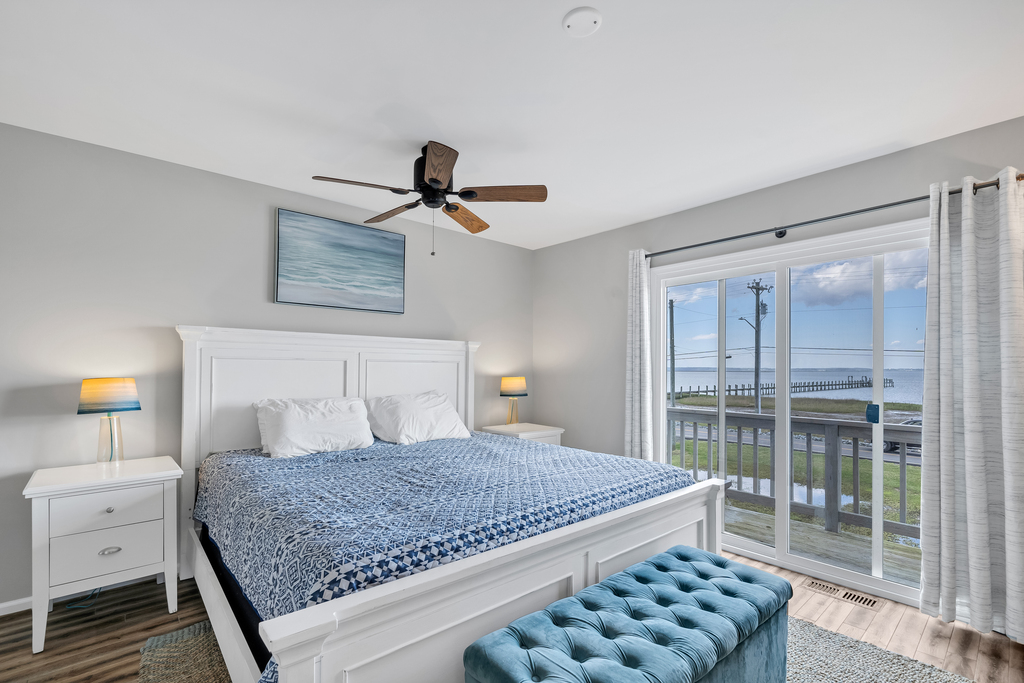 Master Bedroom has amazing Views, Flat Screen TV, and new King Bed.