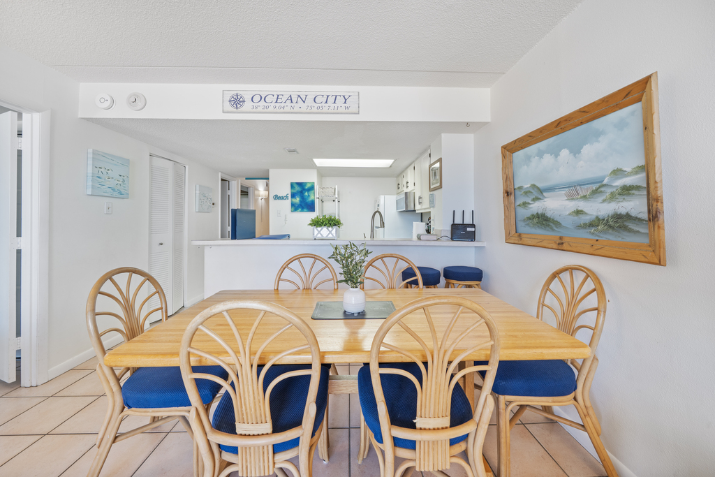 Enjoy a warm, home cooked meal at the Dining Table, seating a Family of 6!