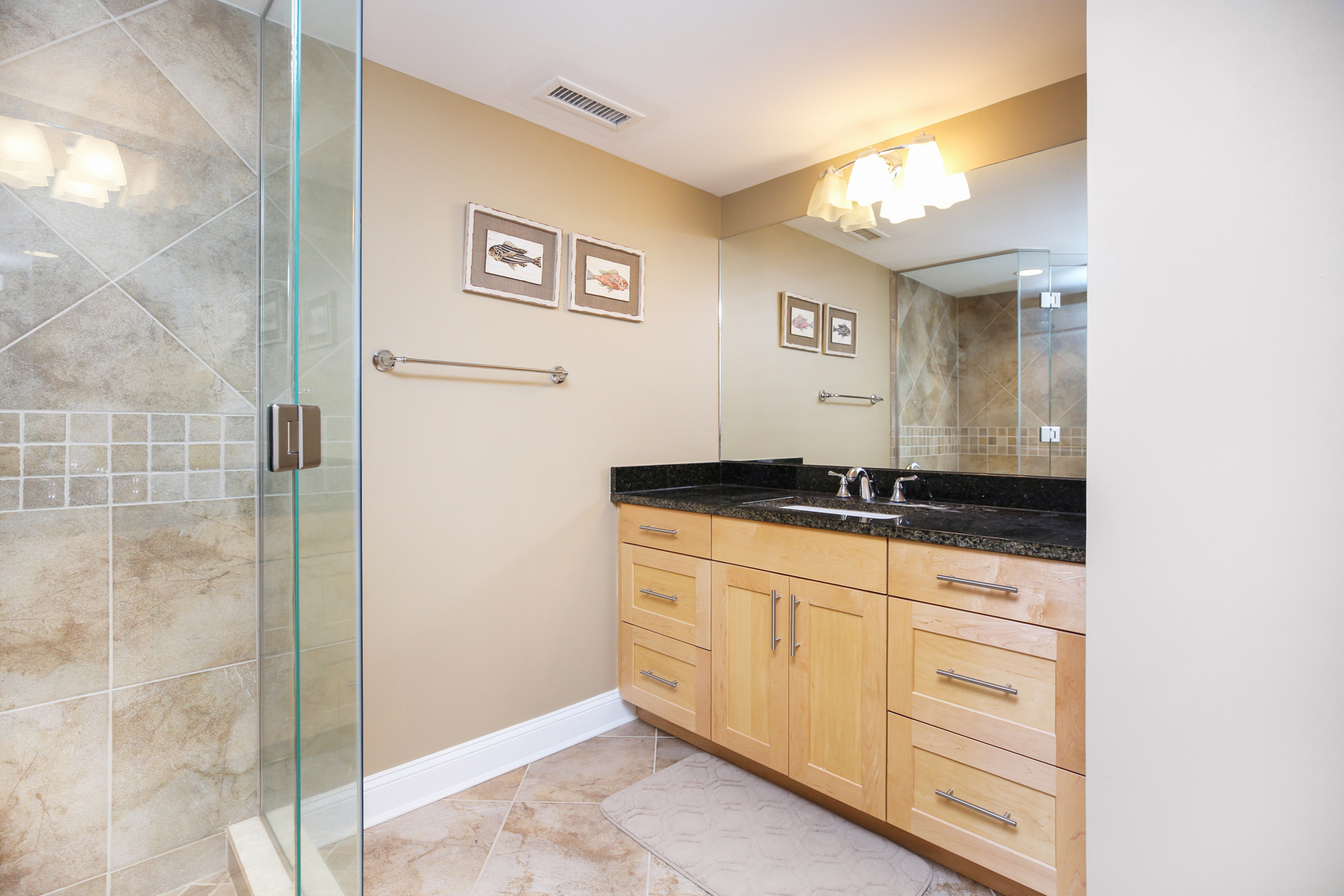You'll love the luxury of this huge Junior Primary Bath!
