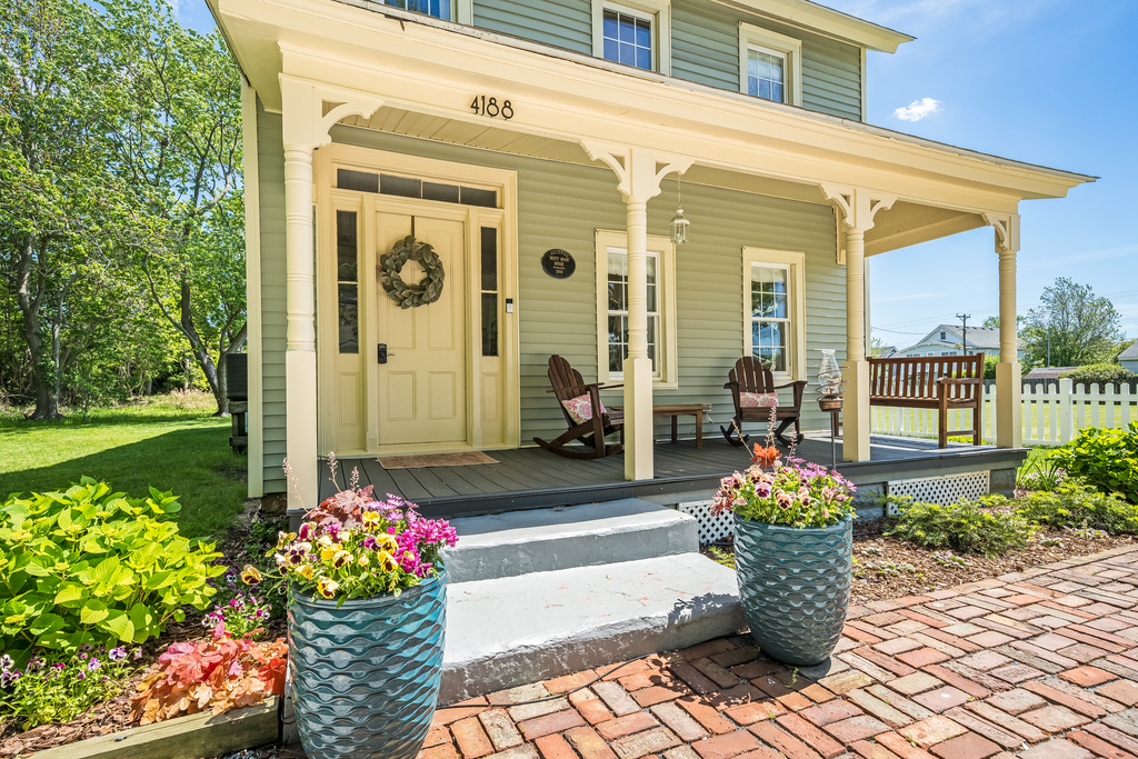 Kick off your Flip Flops and let the fun begin!