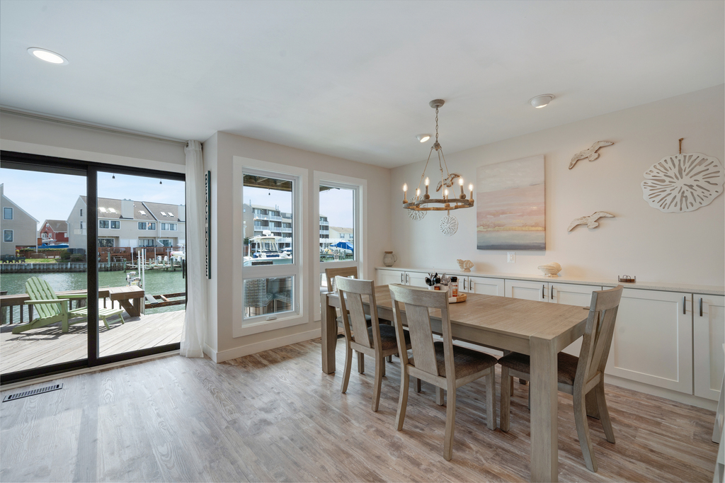 A Beautifully Renovated Bay Front Home!