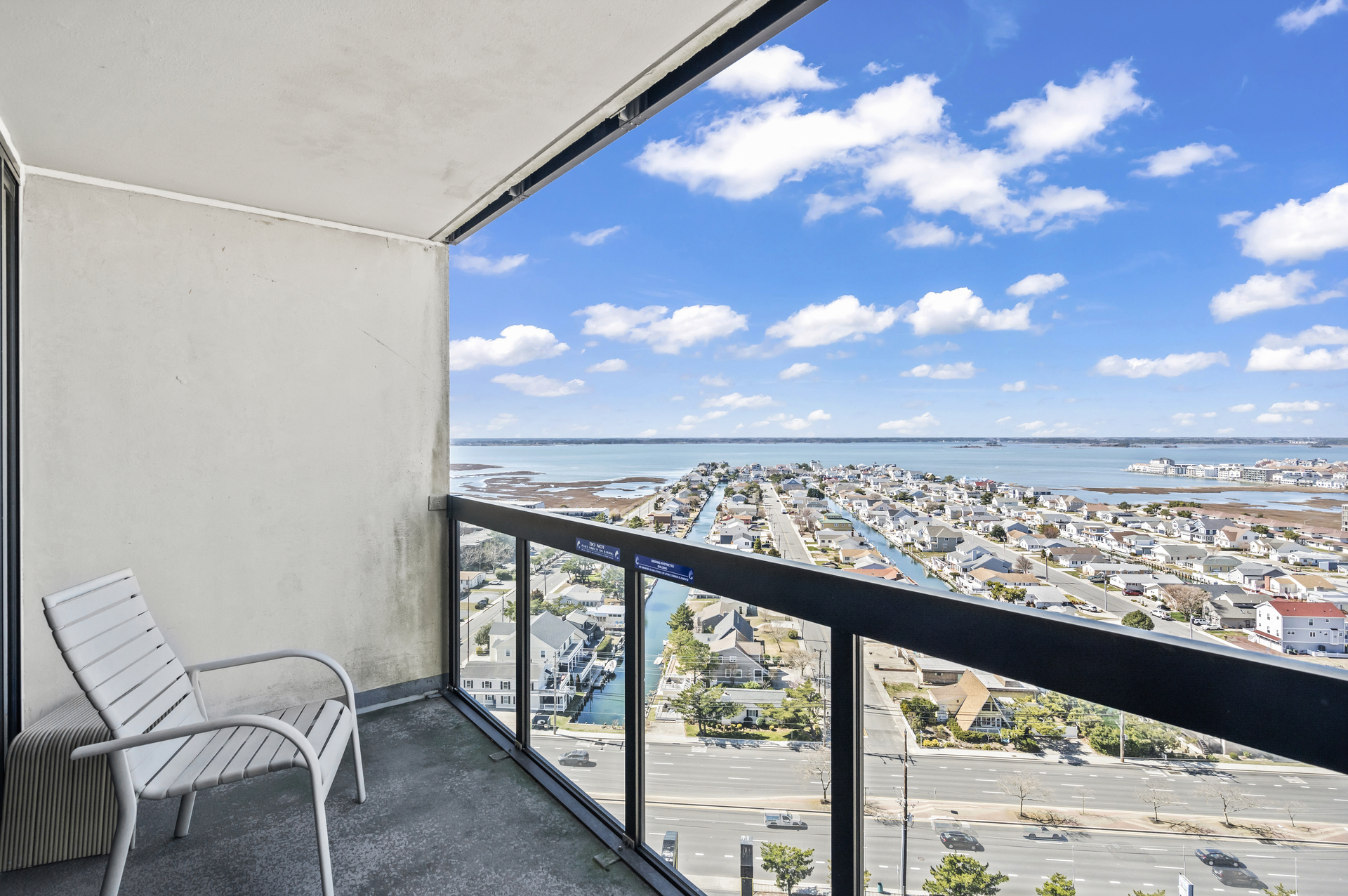 Gorgeous Water Views from nearly every room at Golden Sands 1714!