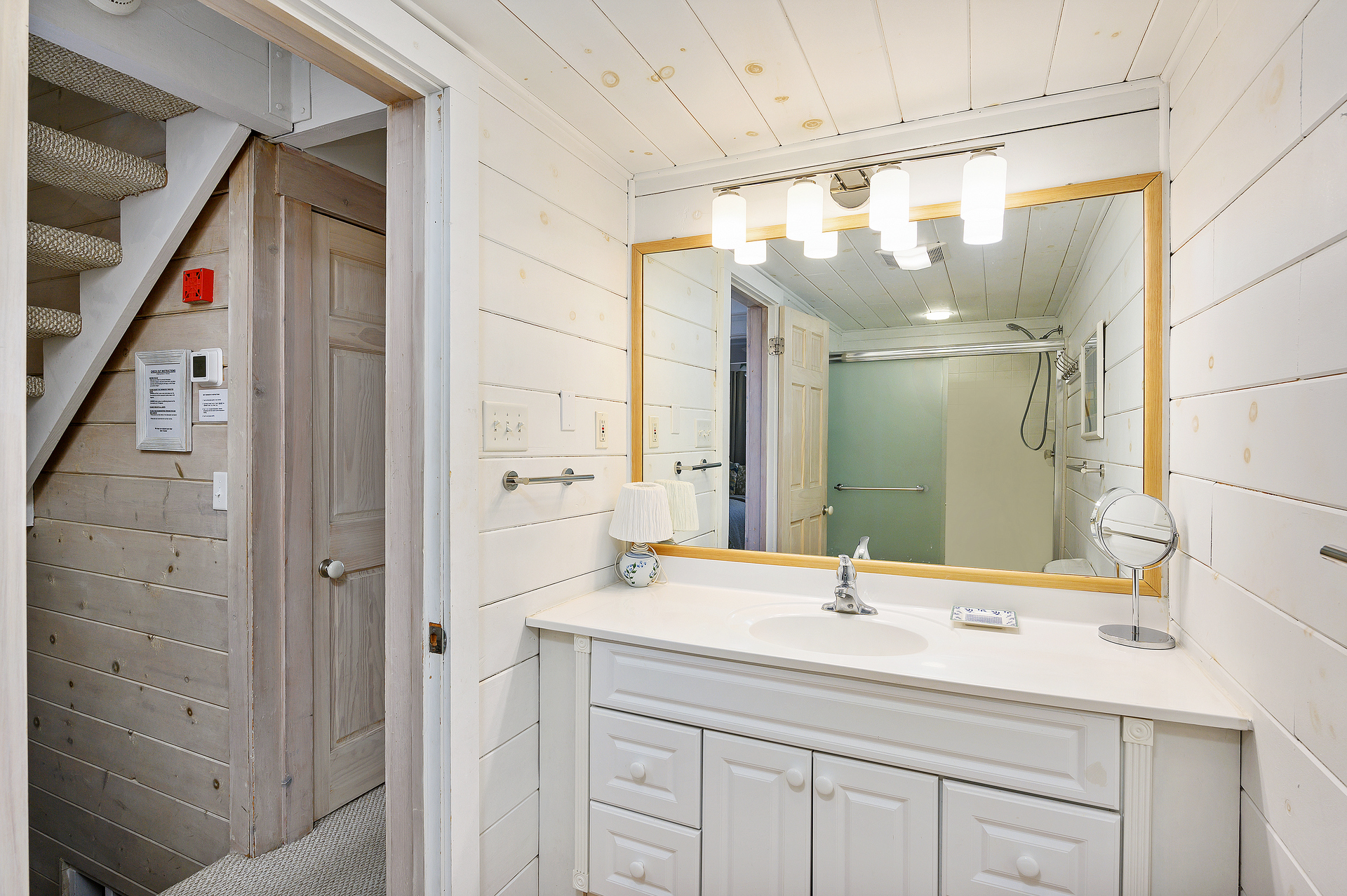 Bathroom 1 is full size and is located on the third level between Bedroom 1 and 212