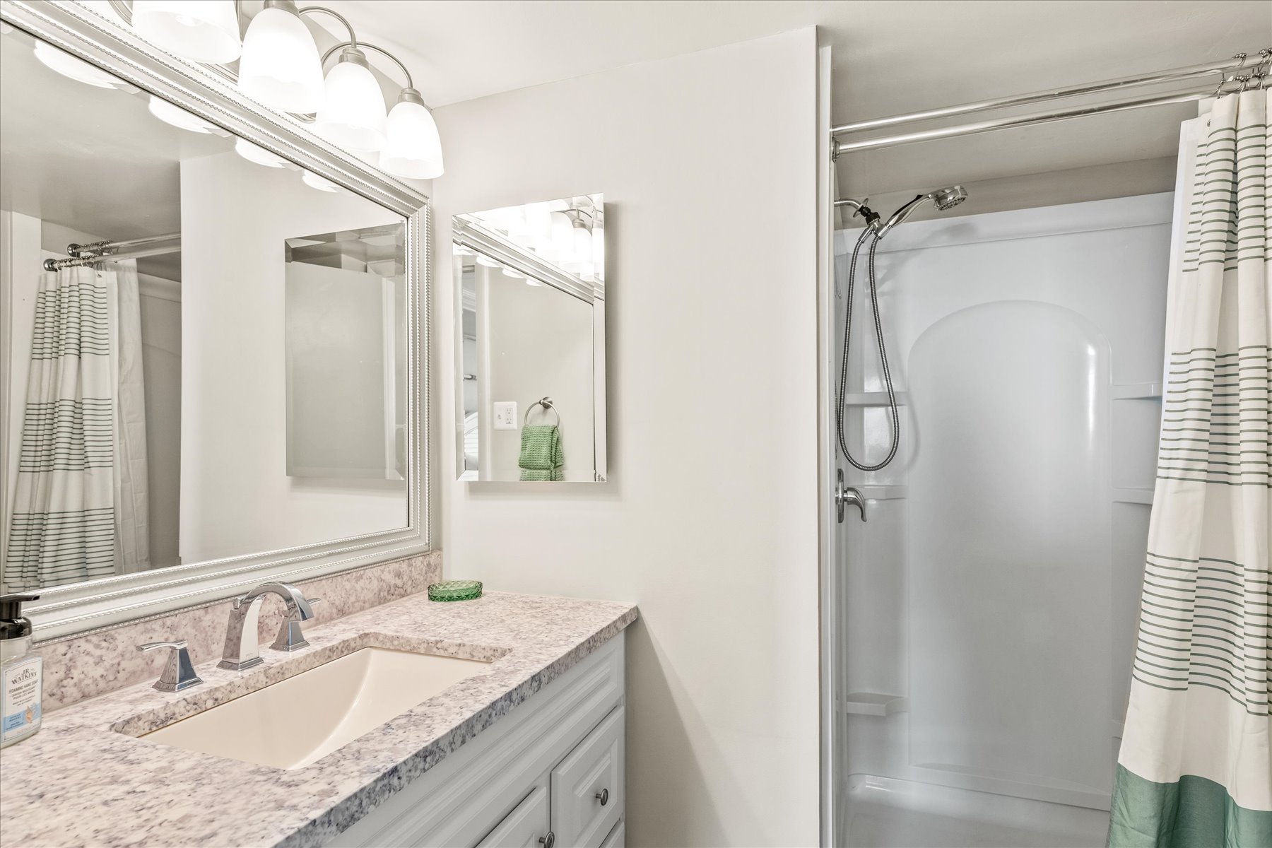 Sea Watch 118 | Photo 17