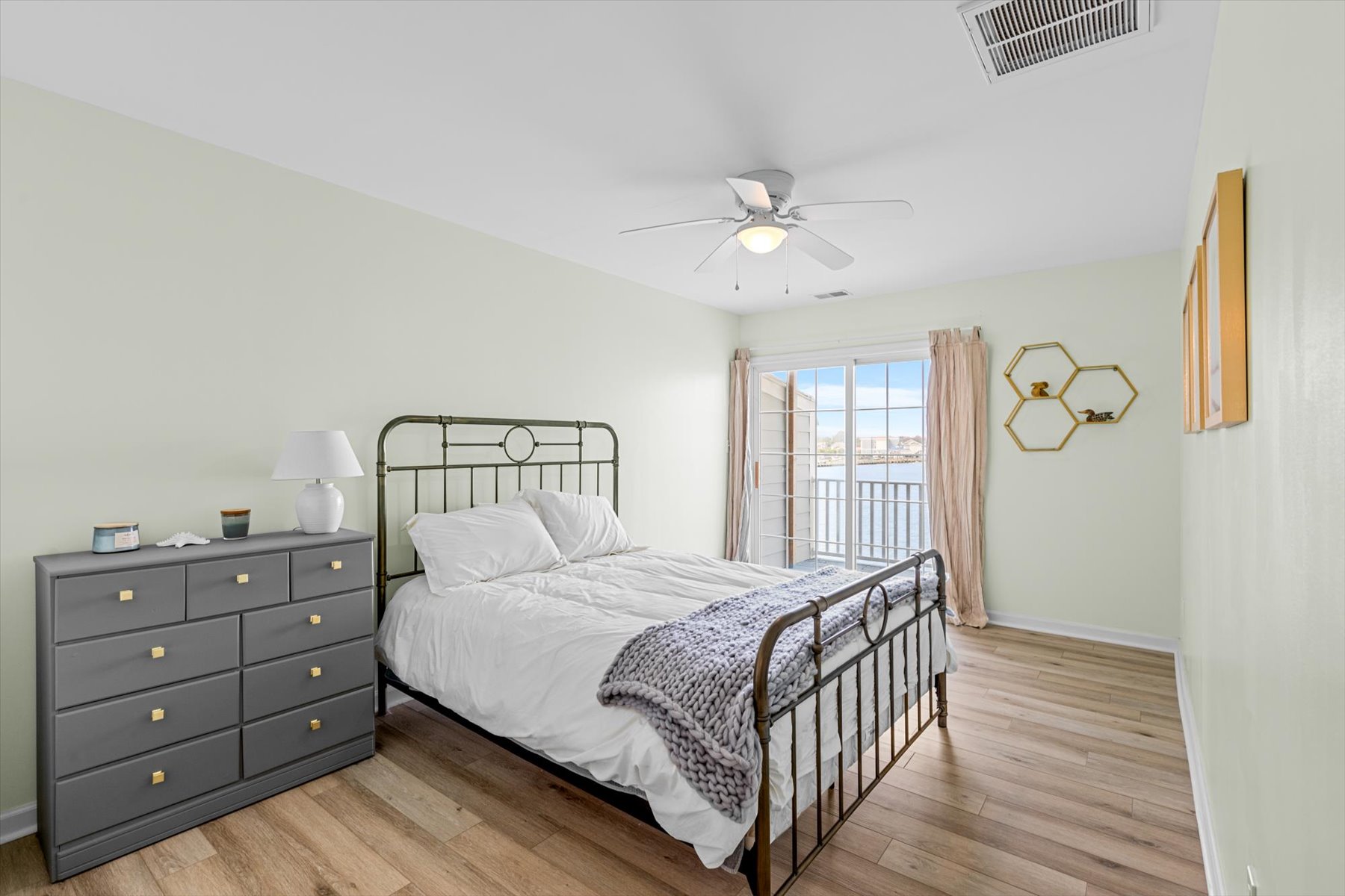 Bedroom 1 has a comfy Queen Bed and stunning Views.