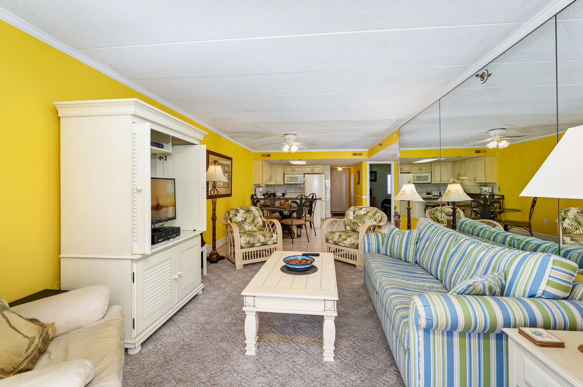 The open floor plan is ideal to have everyone together without ever feeling crowded.