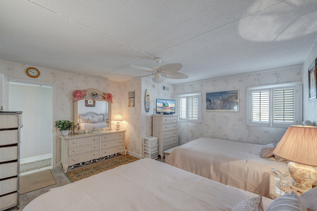 Kick off your Sandals and Relax with a Movie Night!