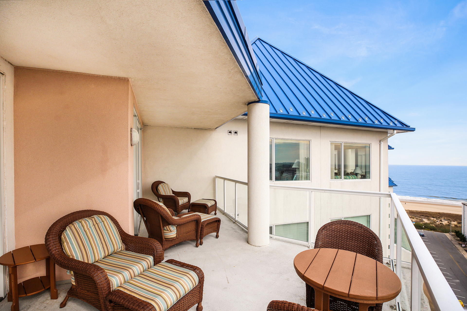 Enjoy Spectacular Sunsets over the Ocean!