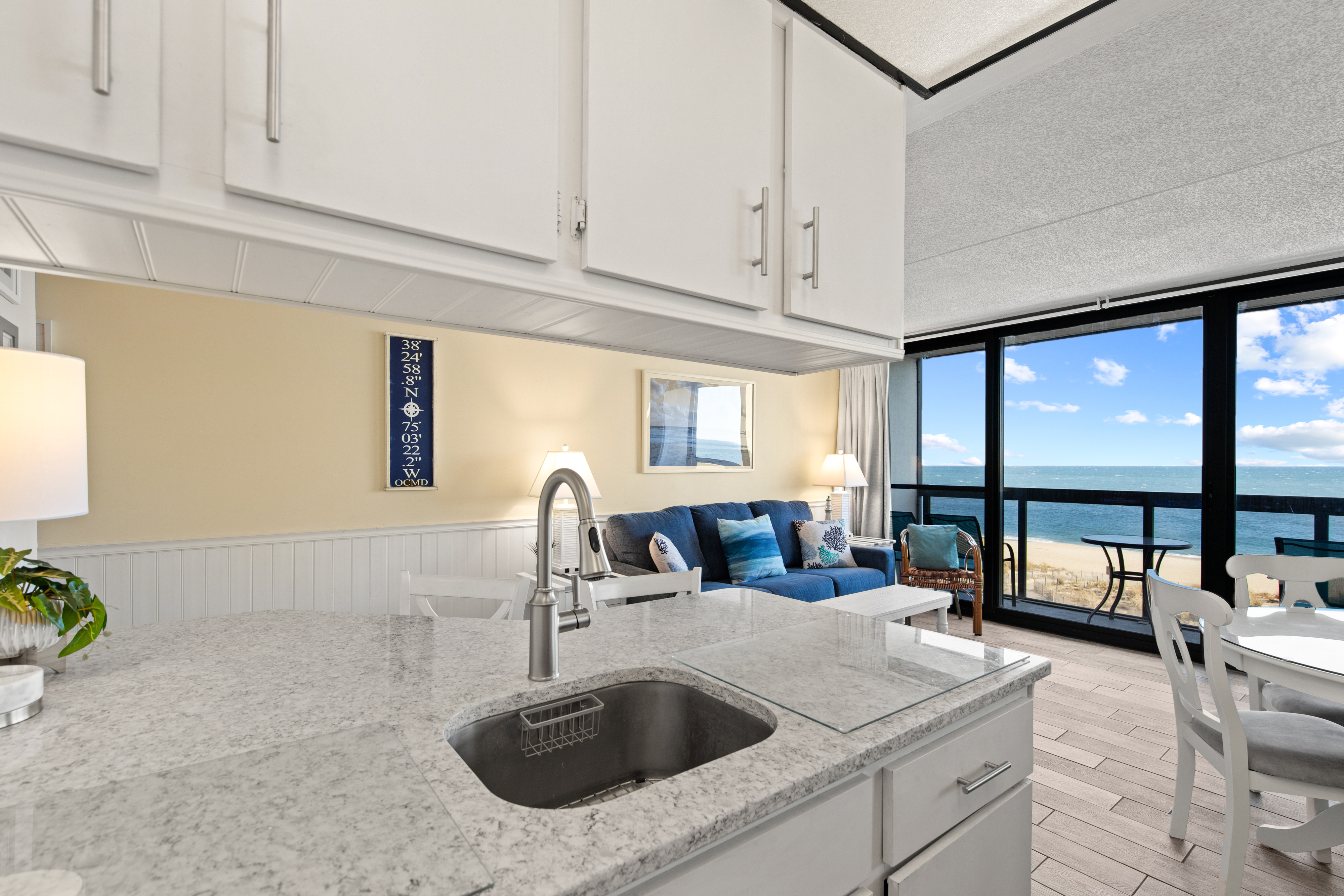 This Warm & Inviting Condo will feel just like Home!