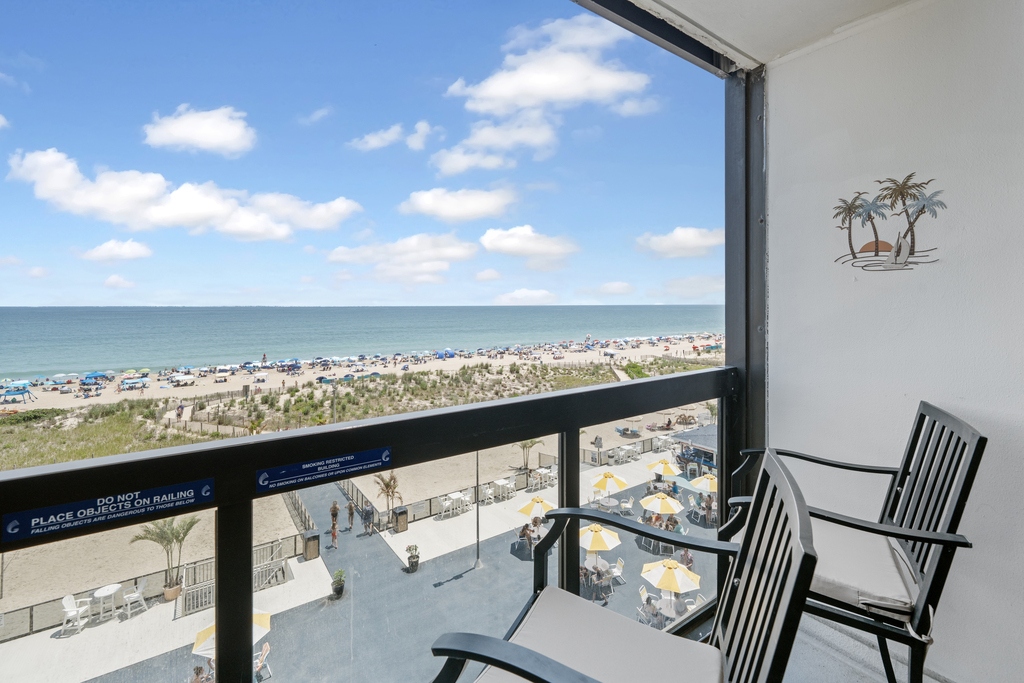 Or sip your evening wine while listening to the waves crash the shore!