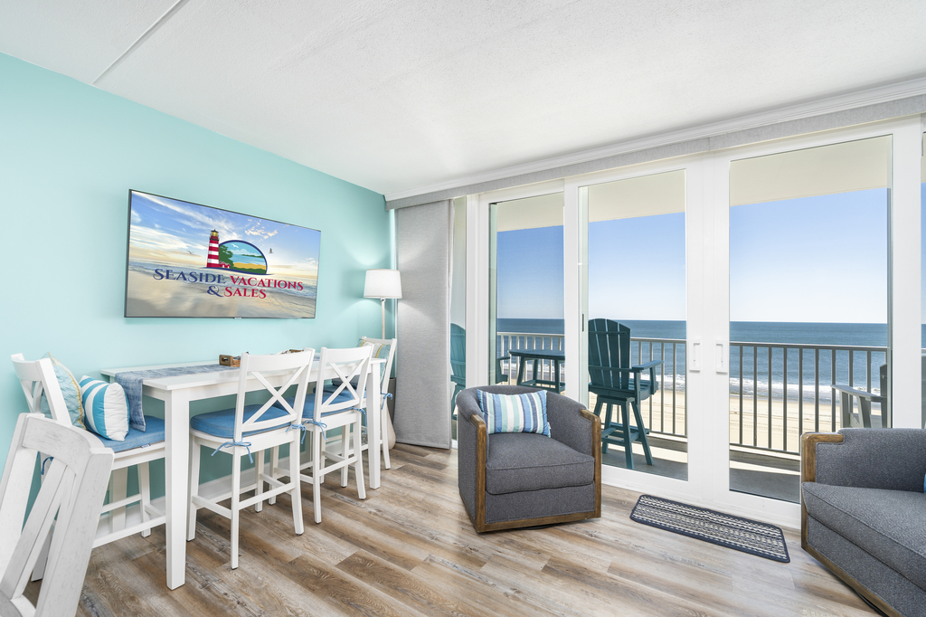 Natural sunlight beams throughout this Oceanfront Condo!
