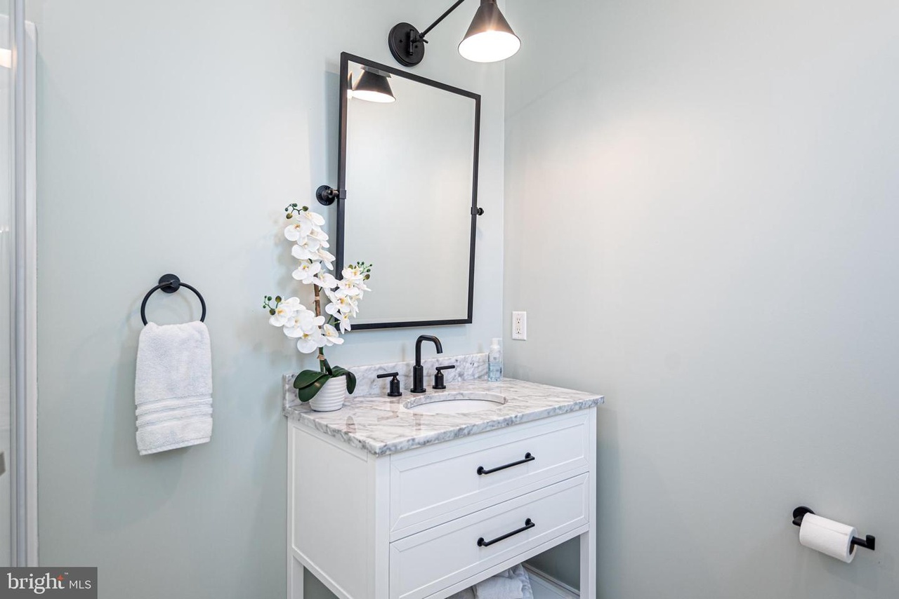 Stunning Private Bath!