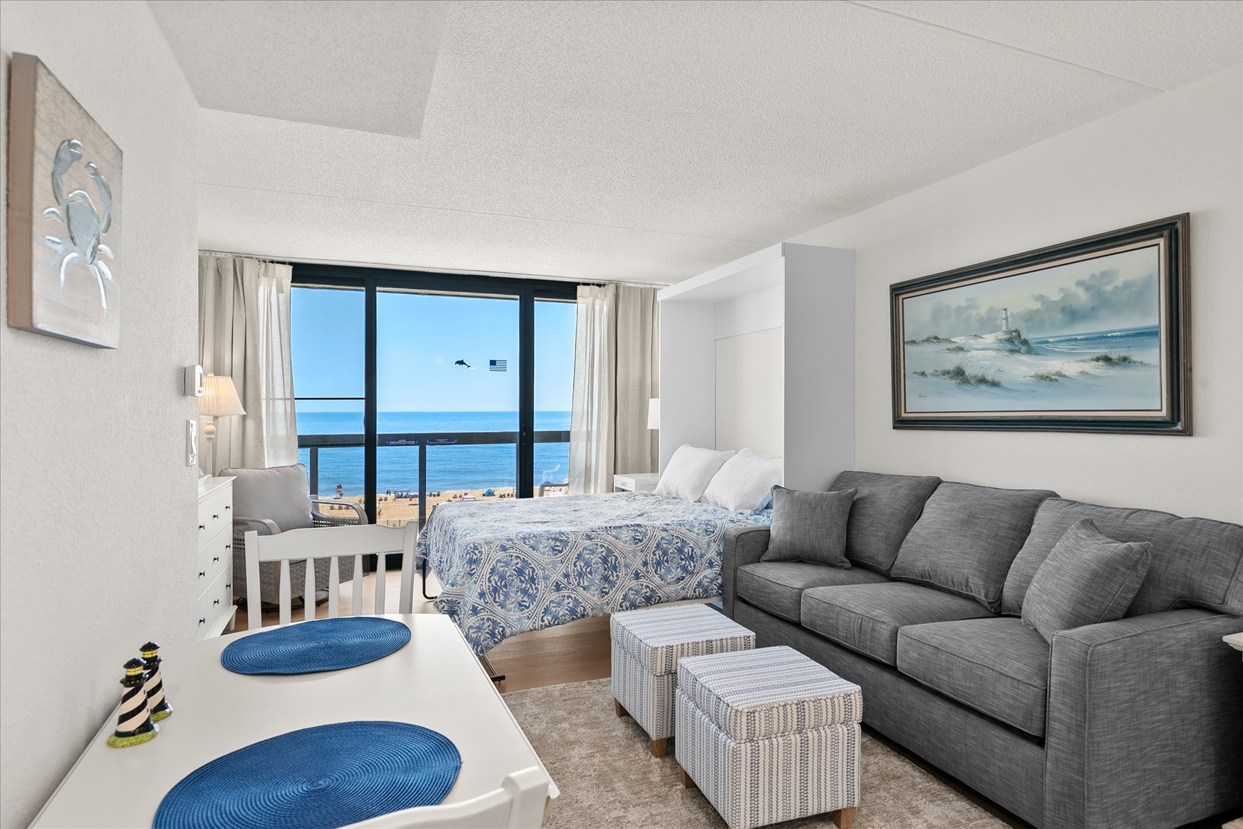 Wake up to sweeping ocean views right from the comfort of the beautifully styled living and sleeping area.