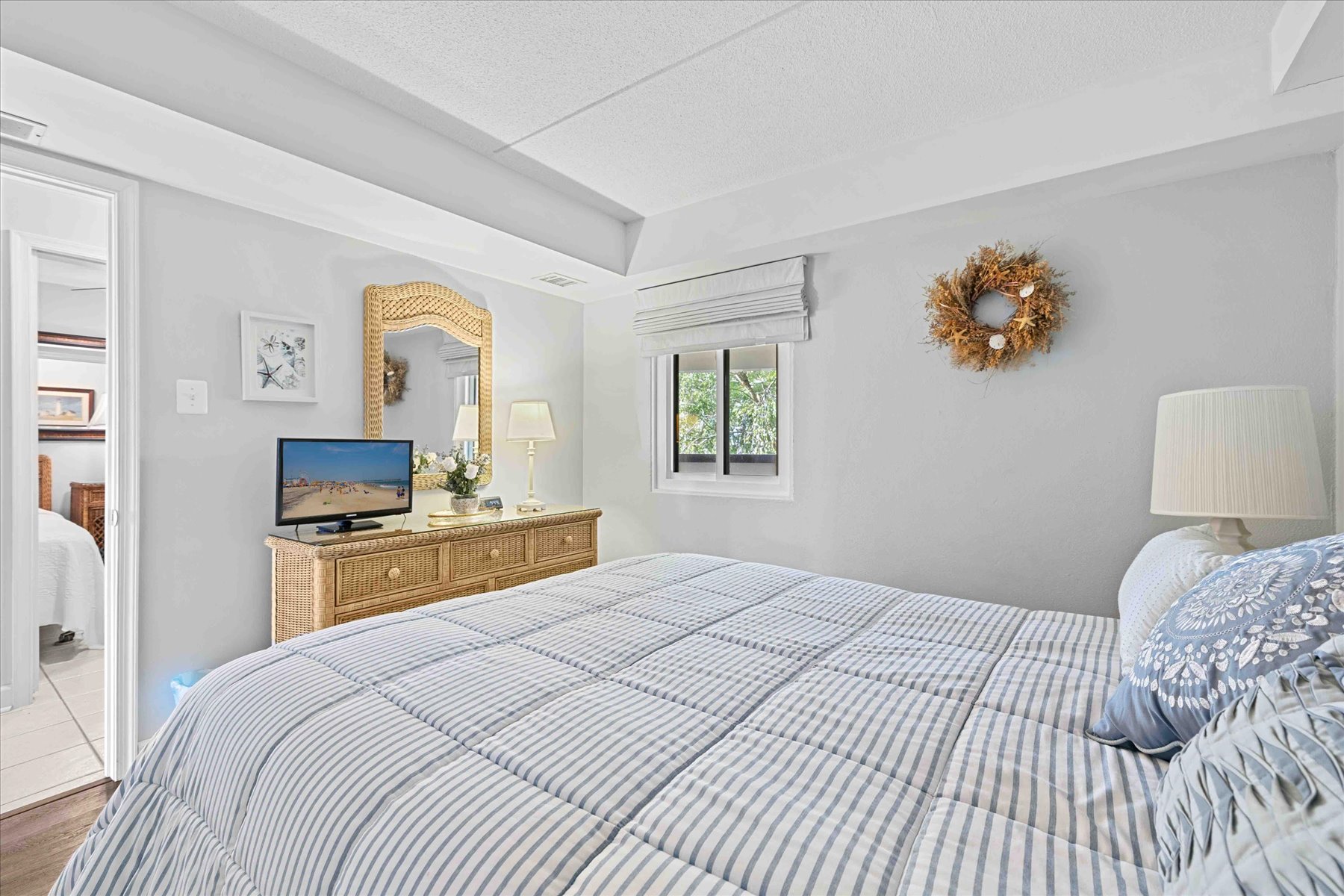 Settle in at night with your favorite show on the Flat Screen TV.