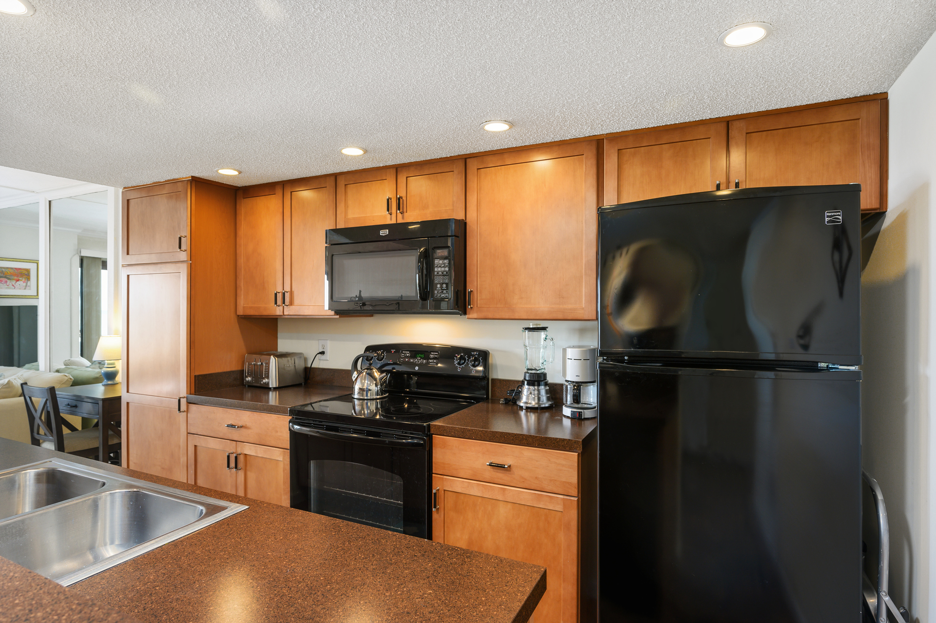 The well stocked kitchen includes all of the comforts of home!
