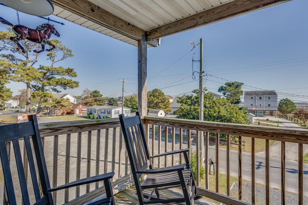 Take in lovely partial Channel Views.