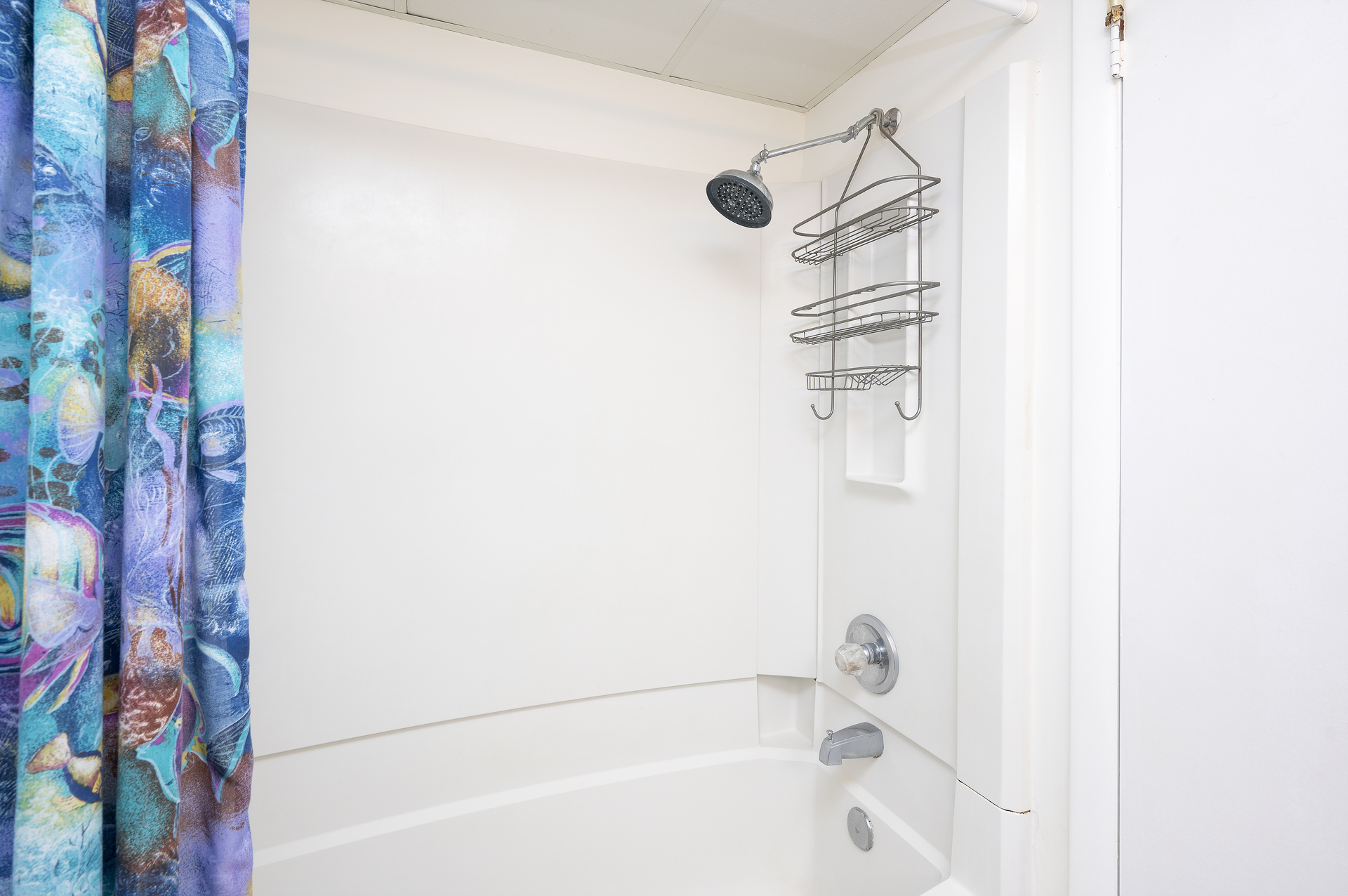 The second Bath is perfect with Shower/Tub Combo.