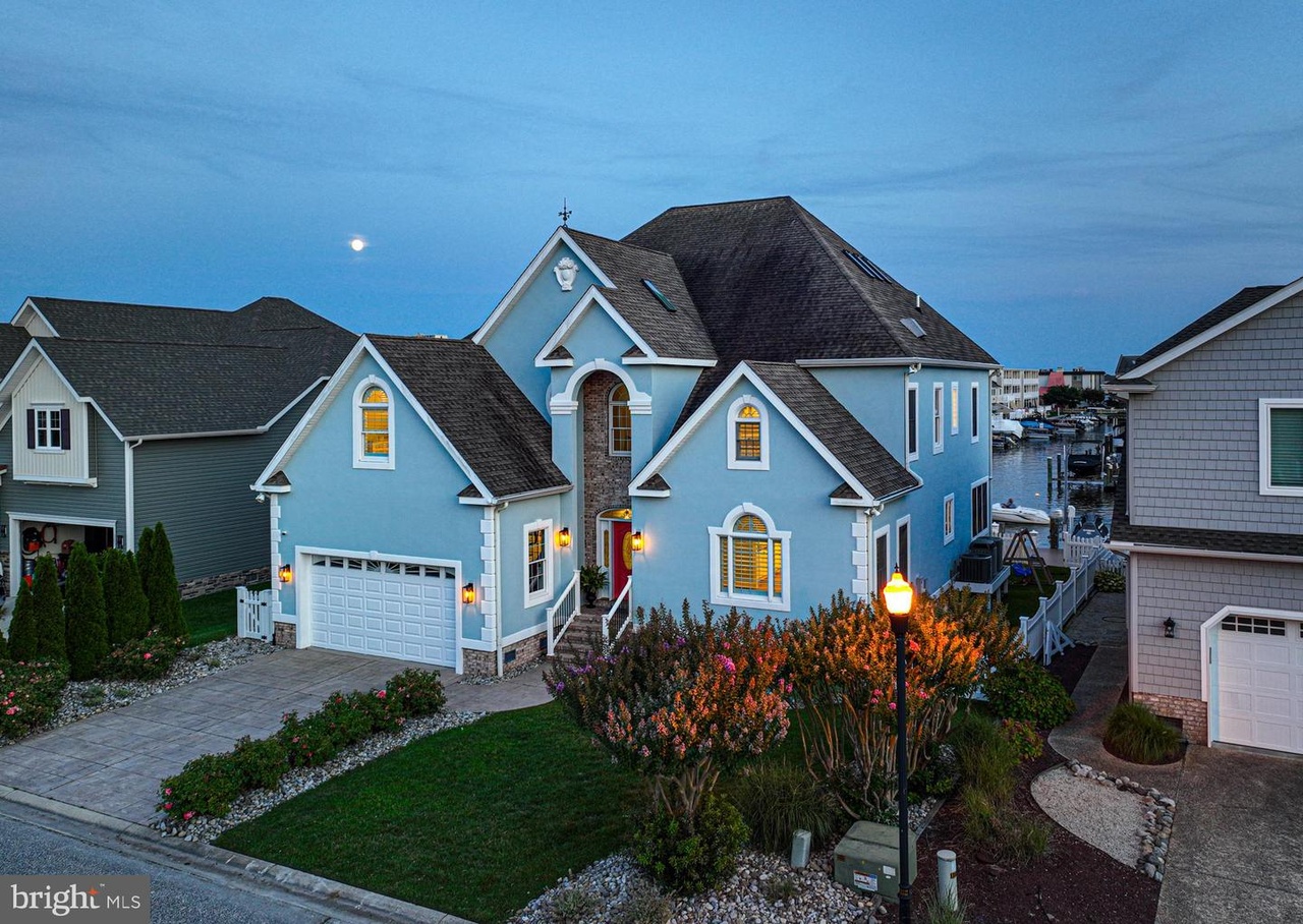 You Dream Vacation Home Awaits You!