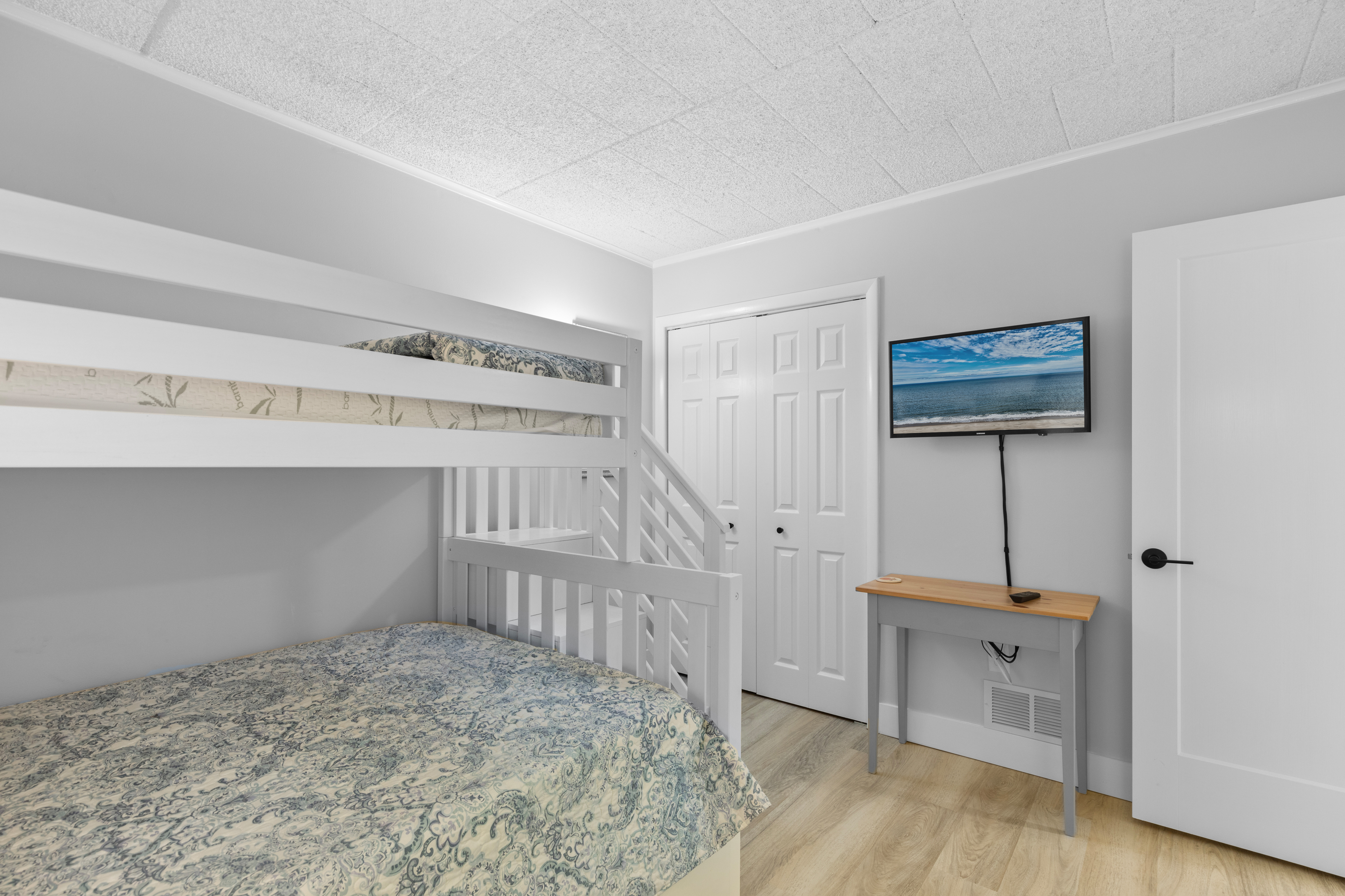 And a Flat Screen TV! Kick back and watch your favorite Movie!