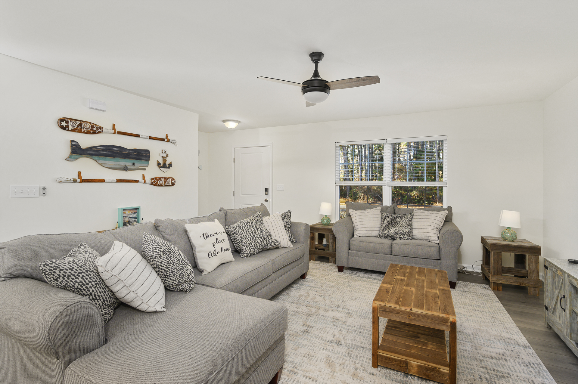 Relax in the Living Area with Flat Screen Streaming TV and Free WiFi.